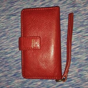Fossil Women's Issue No. 1954 Vintage Leather Wristlet Red